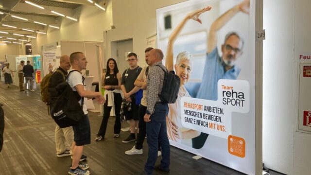 TeamRehasport_therapie München_Fachgespräch am Meetingpoint TeamRehasport_therapie München_Fachgespräch am Meetingpoint